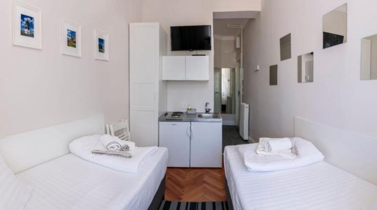 Home Living Dream Apartments Novi Sad Extérieur photo